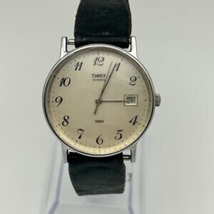 Vintage Timex Silver-tone Black Leather Strap Quartz Watch Working New Battery